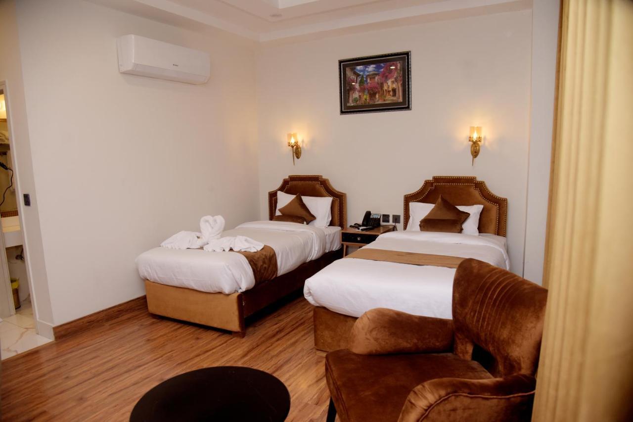 The Rich Hotel & Apartments Lahore Exteriér fotografie