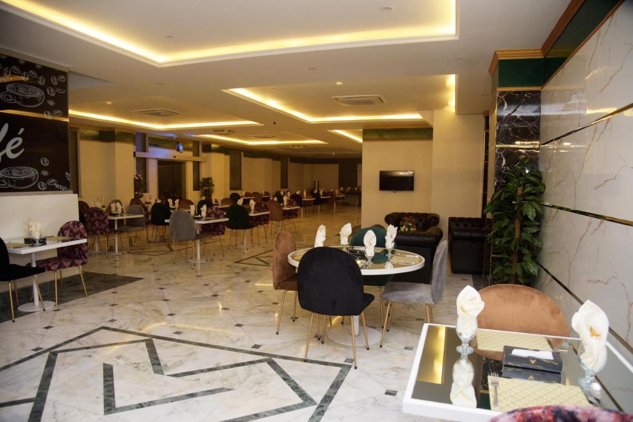 The Rich Hotel & Apartments Lahore Exteriér fotografie