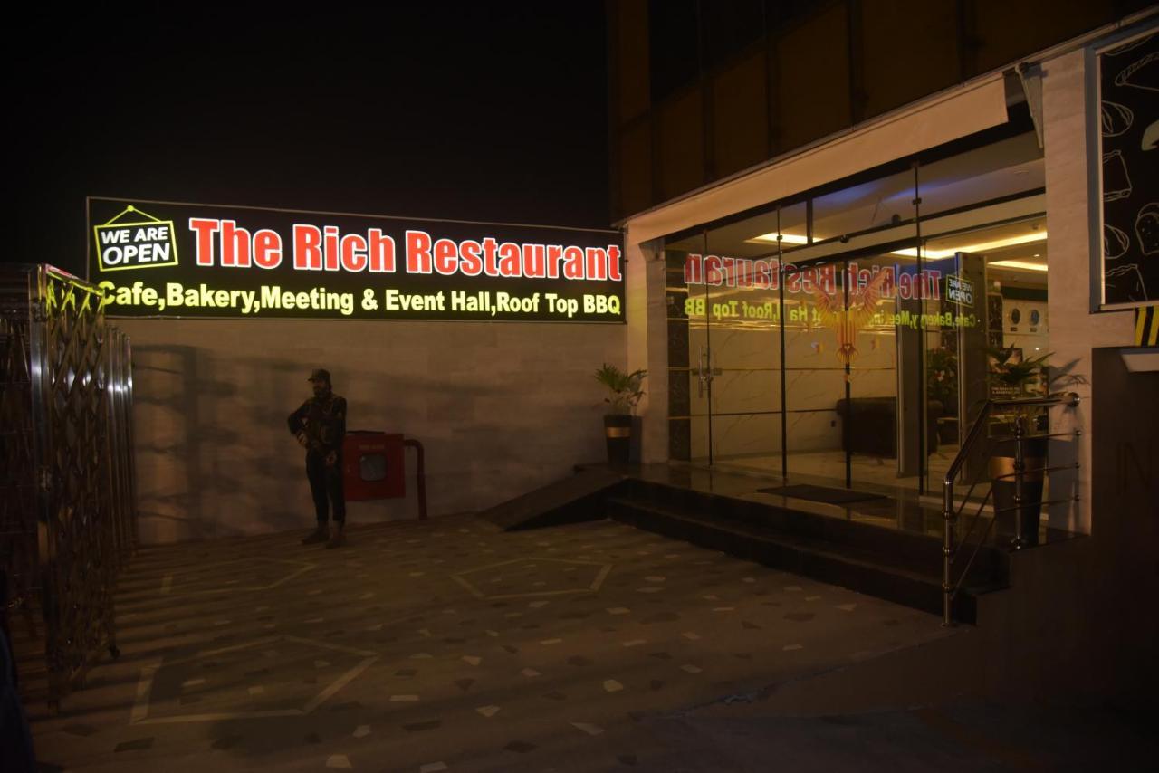 The Rich Hotel & Apartments Lahore Exteriér fotografie