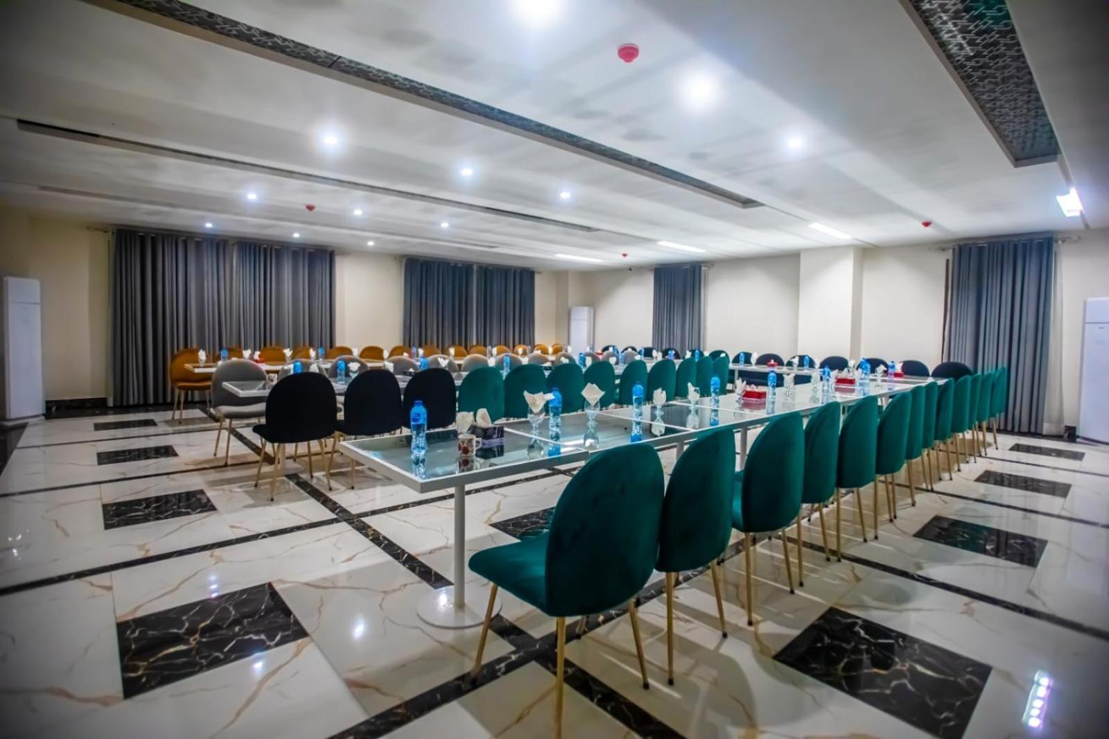 The Rich Hotel & Apartments Lahore Exteriér fotografie