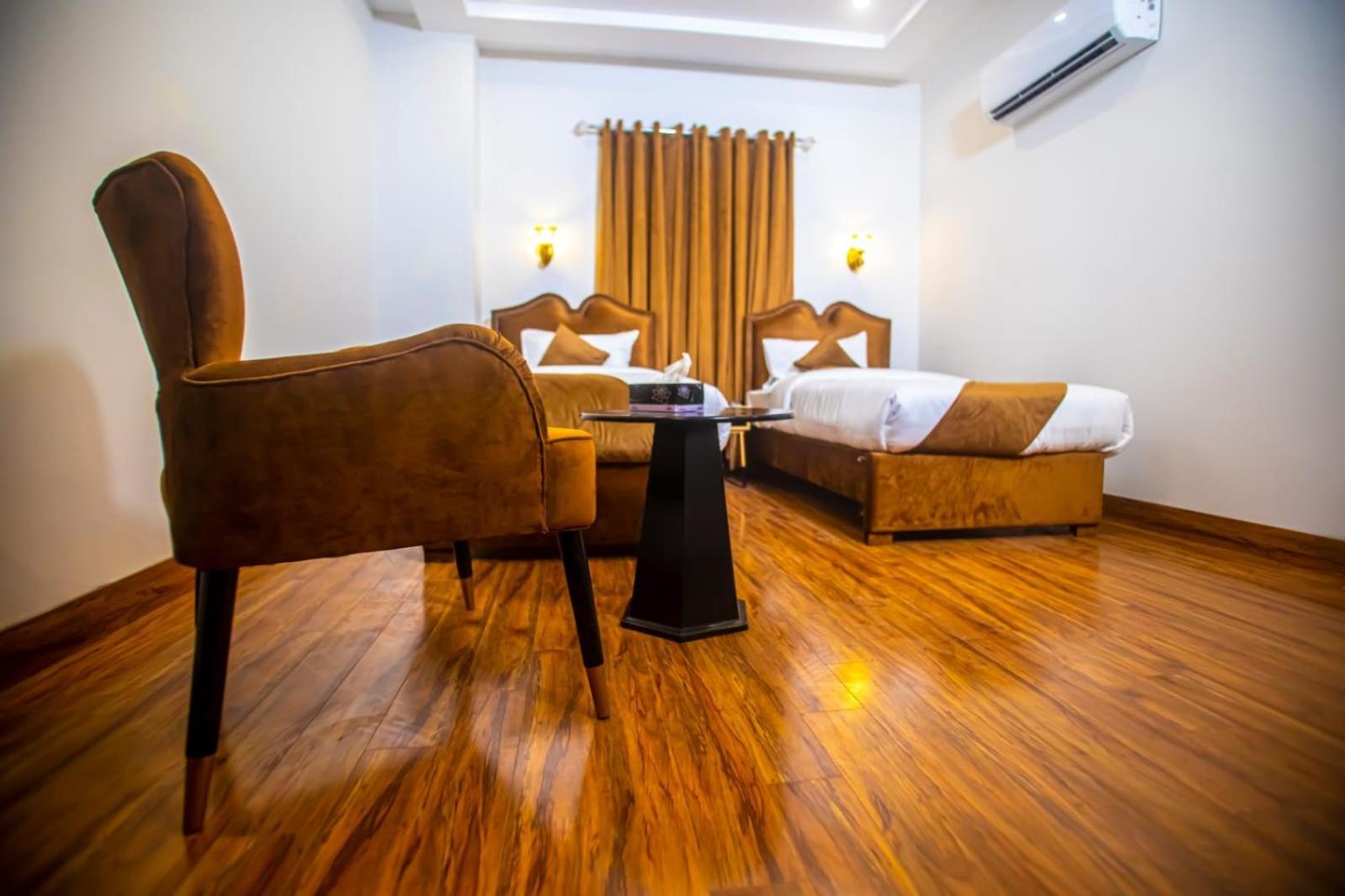 The Rich Hotel & Apartments Lahore Exteriér fotografie