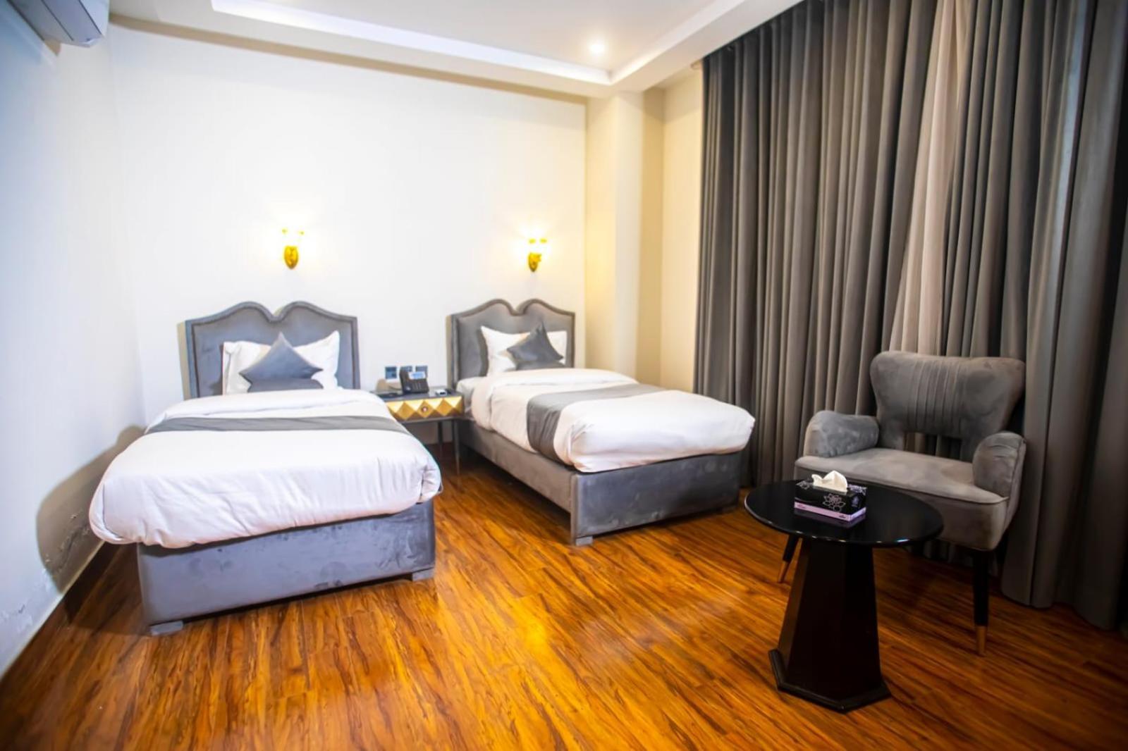 The Rich Hotel & Apartments Lahore Exteriér fotografie